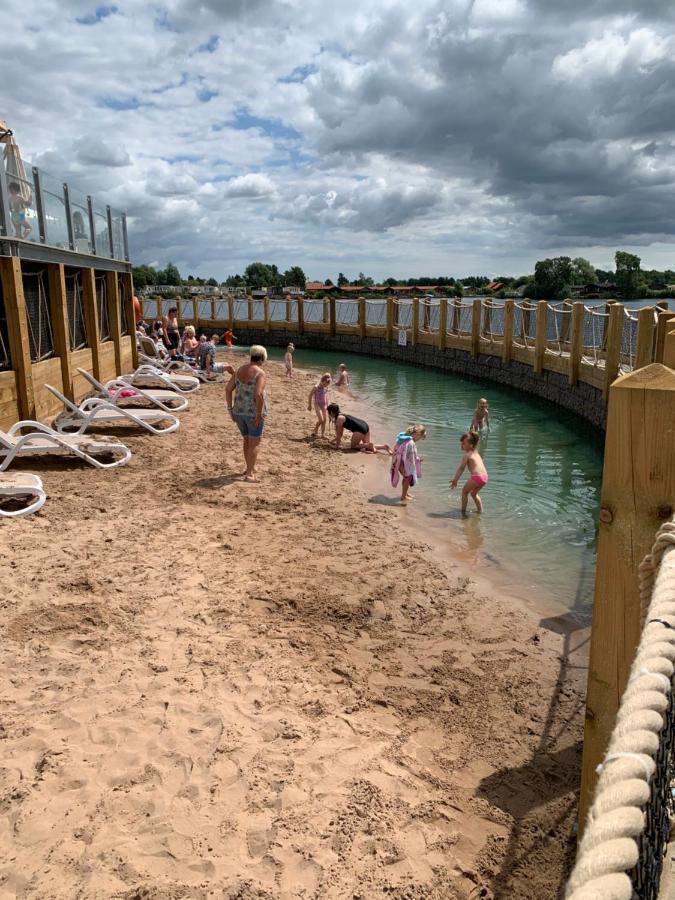 Lakeside Lodge With Hot Tub Tattershall Eksteriør bilde