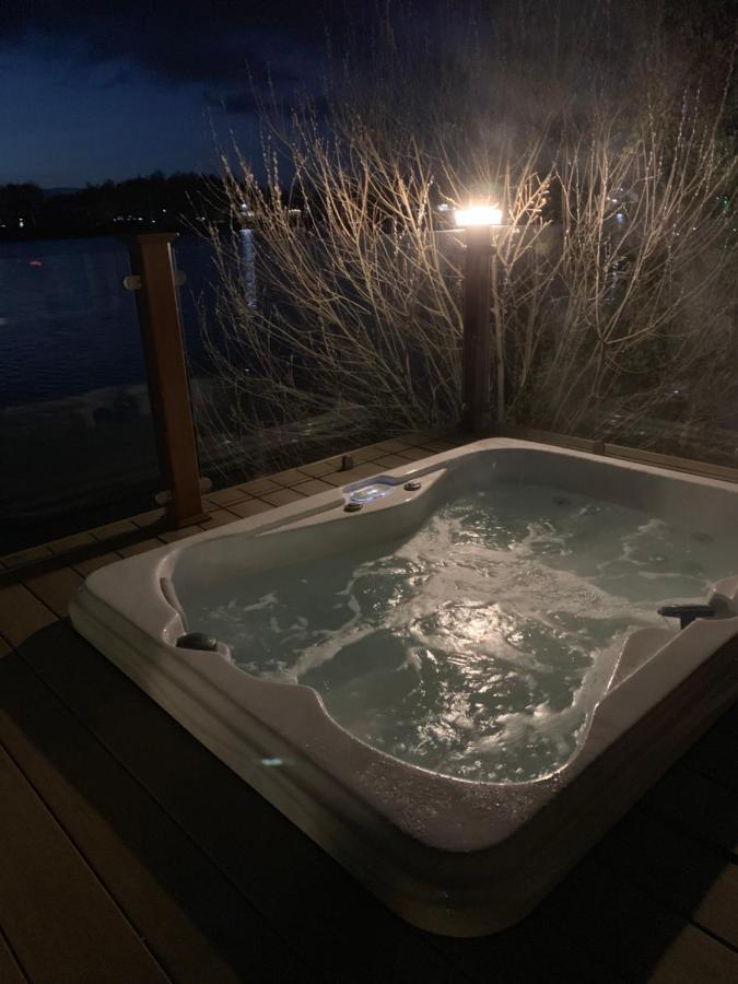 Lakeside Lodge With Hot Tub Tattershall Eksteriør bilde