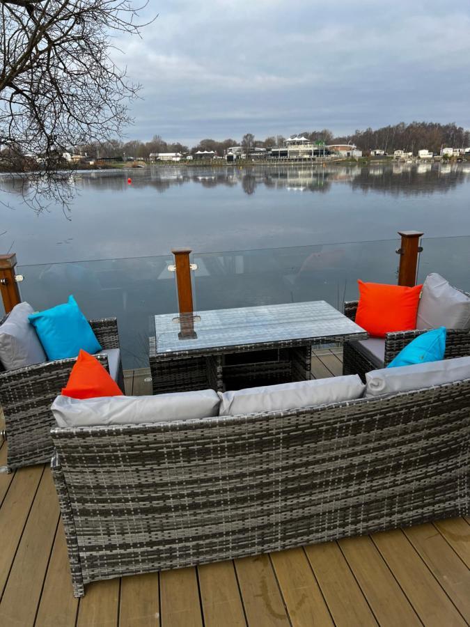 Lakeside Lodge With Hot Tub Tattershall Eksteriør bilde